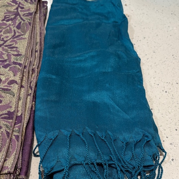 Colorful Patterned Scarves Set - Picture 8 of 8